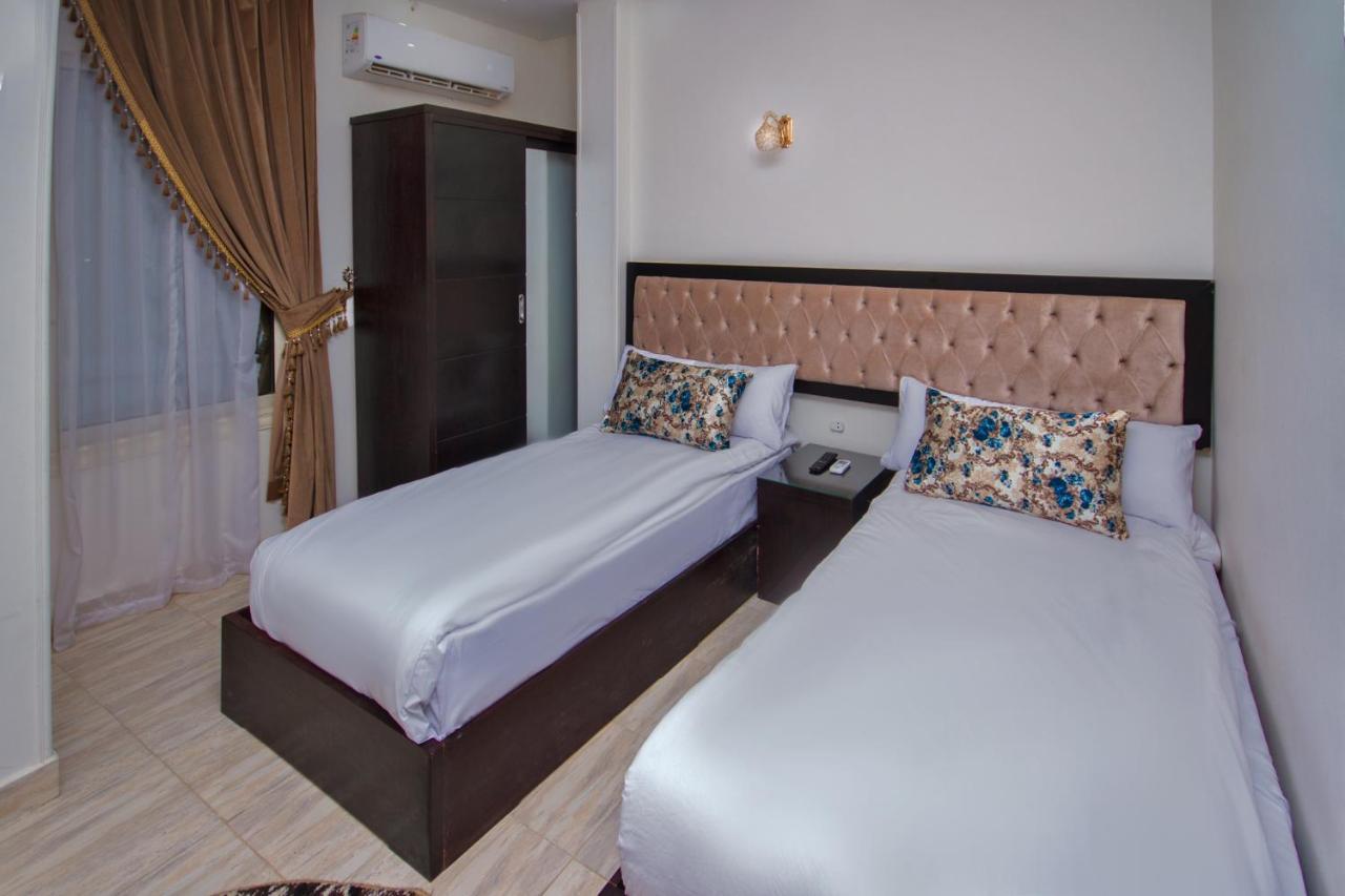 Tut Pyramids View Hotel Kafret el-Gabal Exterior foto