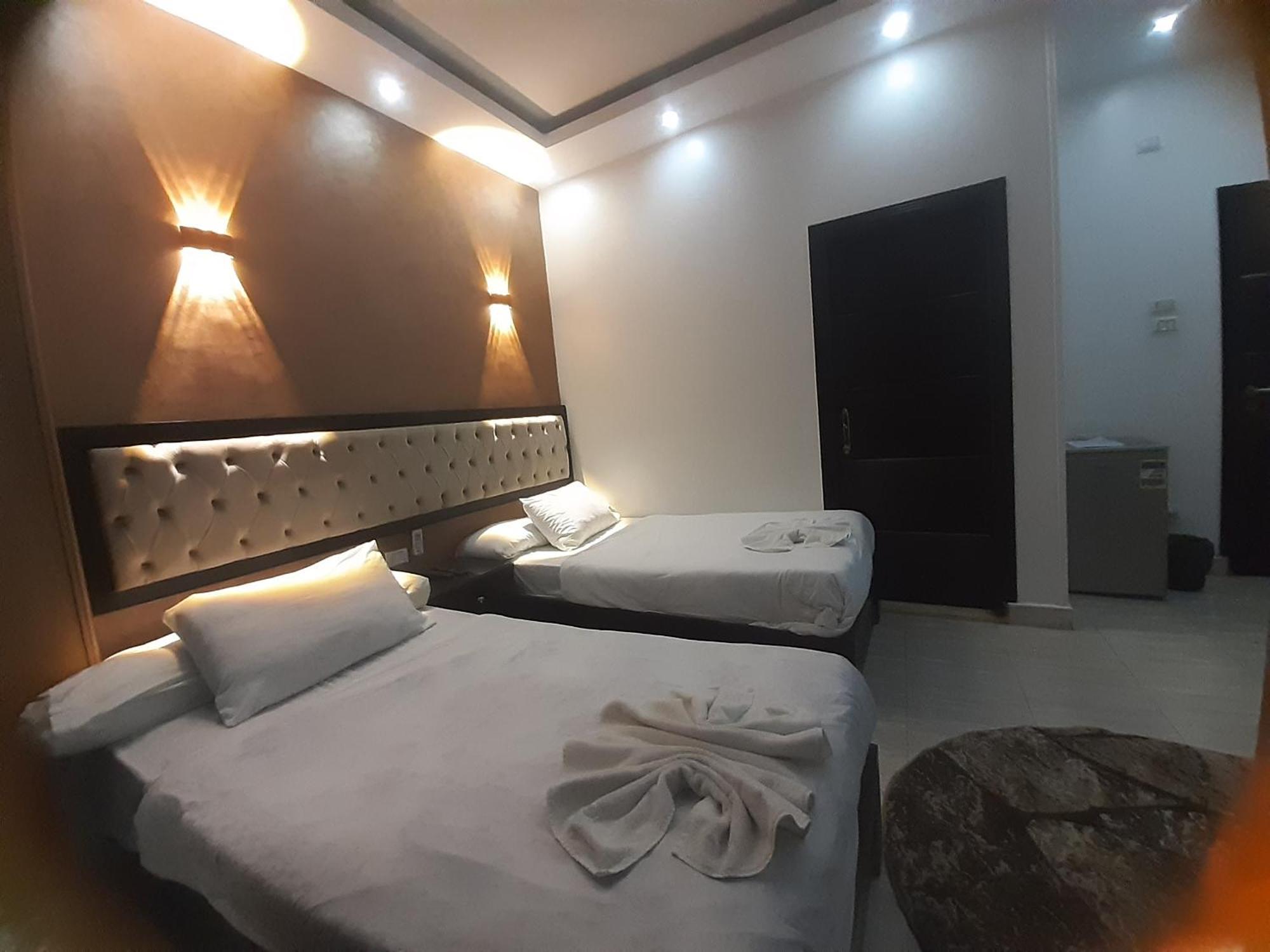 Tut Pyramids View Hotel Kafret el-Gabal Exterior foto