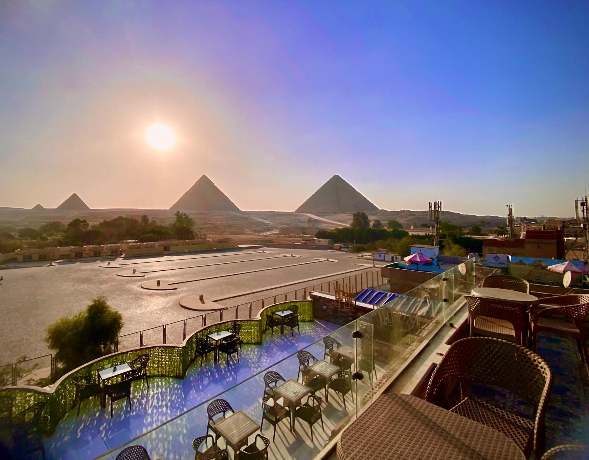 Tut Pyramids View Hotel Kafret el-Gabal Exterior foto