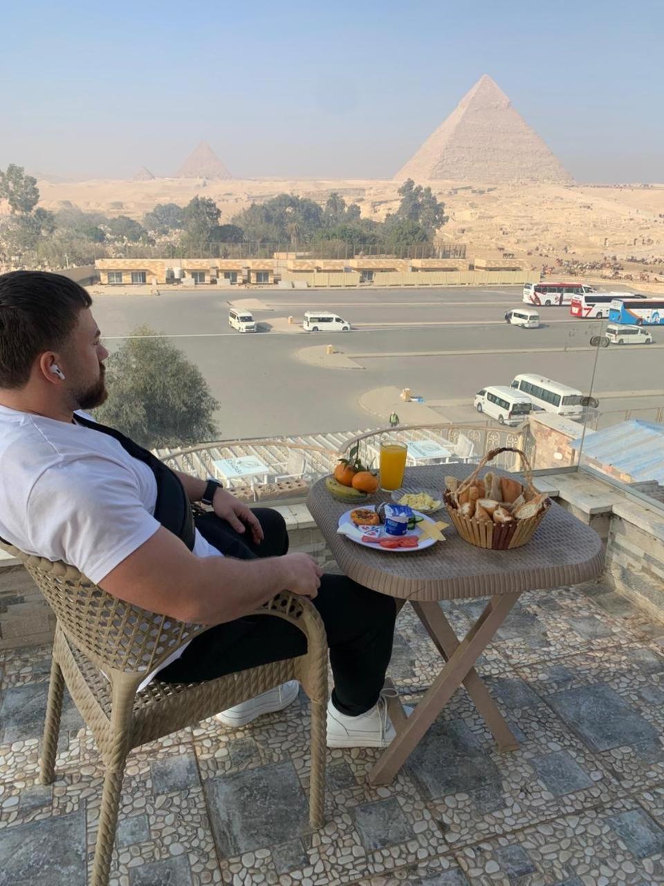 Tut Pyramids View Hotel Kafret el-Gabal Exterior foto